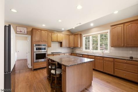 3 Longbow Terrace Raritan NJ 08822