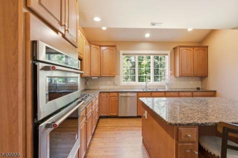 3 Longbow Terrace Raritan NJ 08822