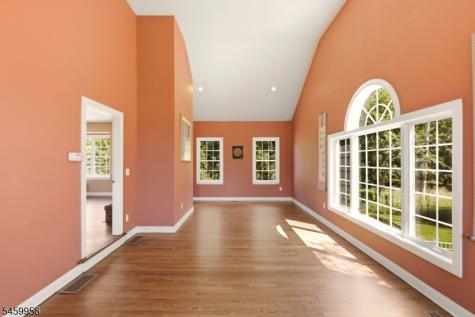 3 Longbow Terrace Raritan NJ 08822