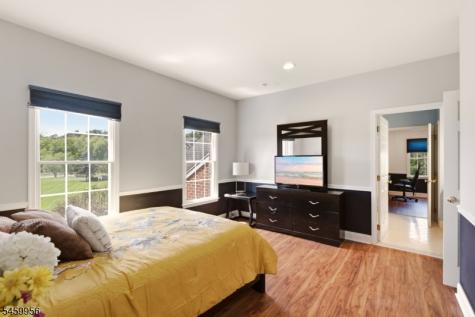 3 Longbow Terrace Raritan NJ 08822