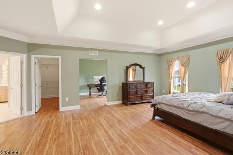 3 Longbow Terrace Raritan NJ 08822