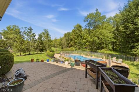 3 Longbow Terrace Raritan NJ 08822