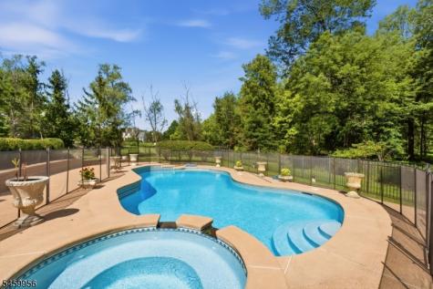3 Longbow Terrace Raritan NJ 08822