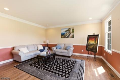 3 Longbow Terrace Raritan NJ 08822