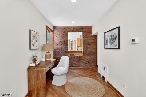184 Old Short Hills Road Millburn NJ 07078