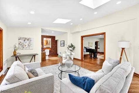 184 Old Short Hills Road Millburn NJ 07078