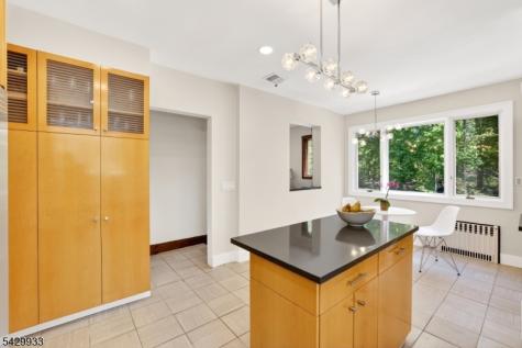 184 Old Short Hills Road Millburn NJ 07078