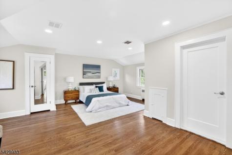 184 Old Short Hills Road Millburn NJ 07078