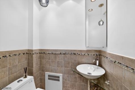 184 Old Short Hills Road Millburn NJ 07078