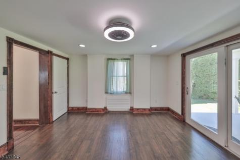 441 Maple Avenue Pohatcong NJ 08865