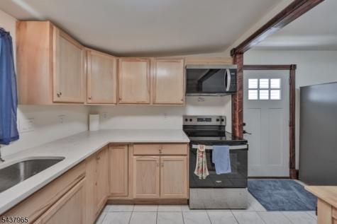 441 Maple Avenue Pohatcong NJ 08865