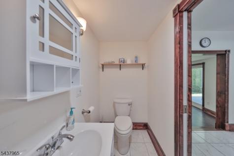 441 Maple Avenue Pohatcong NJ 08865