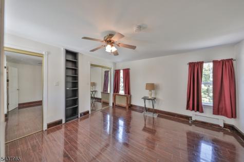 441 Maple Avenue Pohatcong NJ 08865