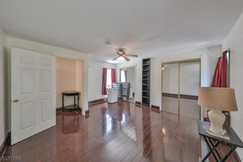 441 Maple Avenue Pohatcong NJ 08865