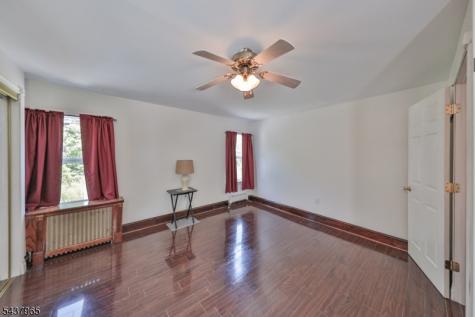 441 Maple Avenue Pohatcong NJ 08865