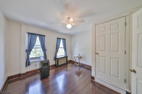 441 Maple Avenue Pohatcong NJ 08865
