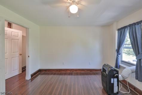 441 Maple Avenue Pohatcong NJ 08865