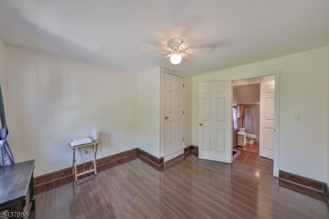 441 Maple Avenue Pohatcong NJ 08865