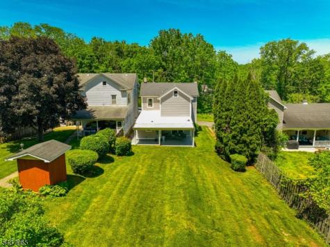 441 Maple Avenue Pohatcong NJ 08865