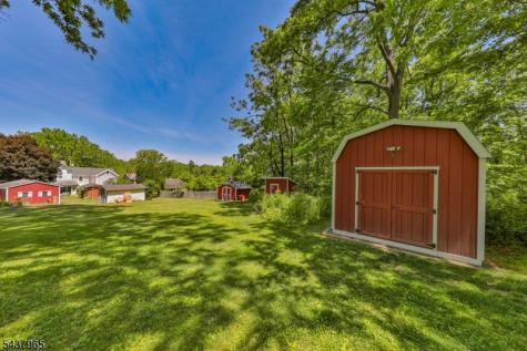 441 Maple Avenue Pohatcong NJ 08865