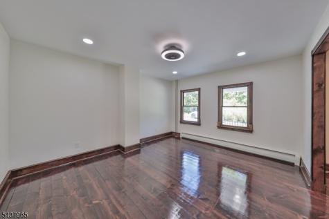 441 Maple Avenue Pohatcong NJ 08865