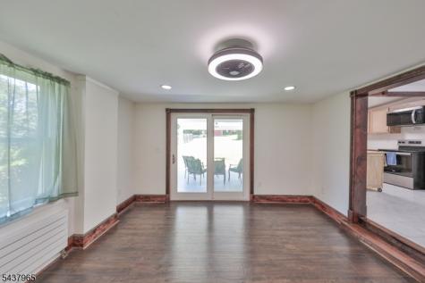 441 Maple Avenue Pohatcong NJ 08865