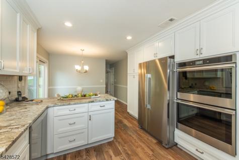 5 Robin Hill Road North Caldwell NJ 07006