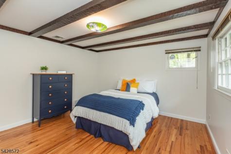5 Robin Hill Road North Caldwell NJ 07006