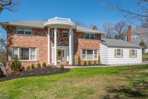 5 Robin Hill Road North Caldwell NJ 07006