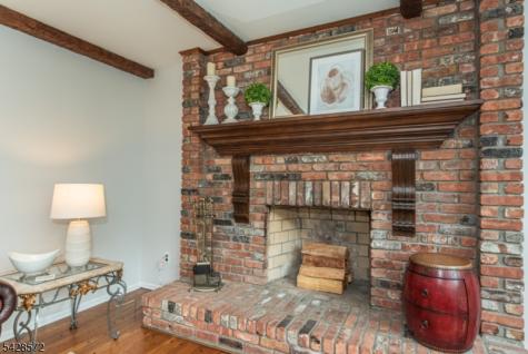 5 Robin Hill Road North Caldwell NJ 07006