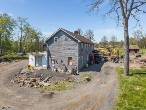 9 Creamery Lane Kingwood NJ 08825