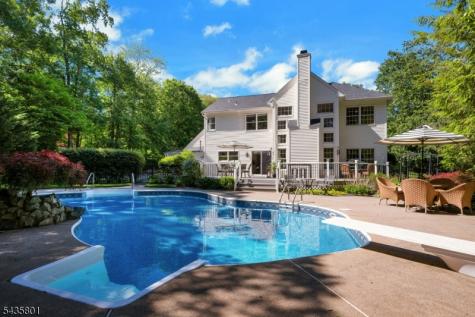 9 Timber Trail Rockaway NJ 07005
