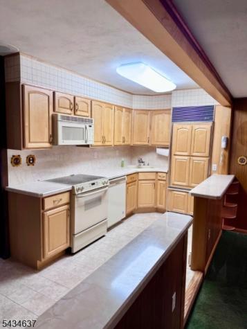 14 Berwick Way Piscataway NJ 08854