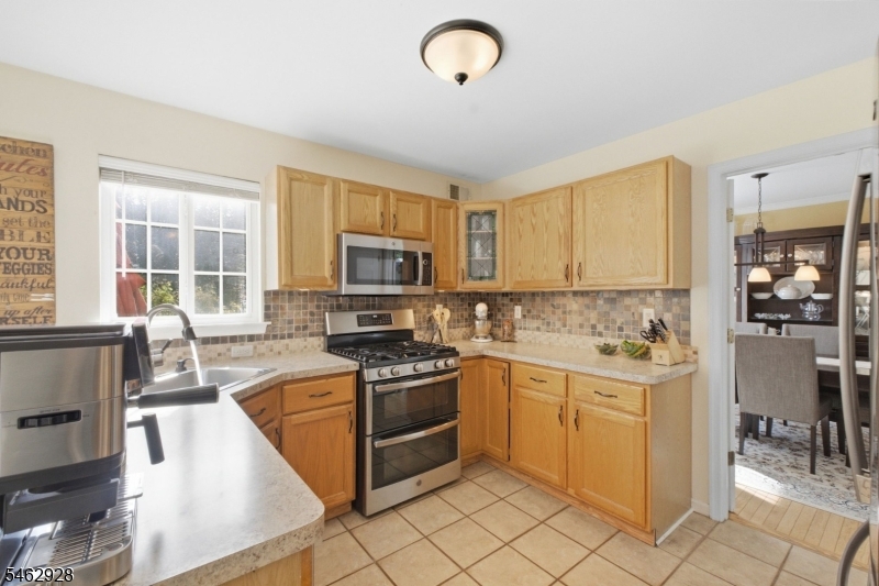 5 Kates Turn Jefferson NJ 07438