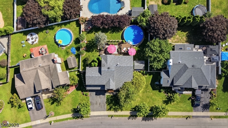 5 Kates Turn Jefferson NJ 07438