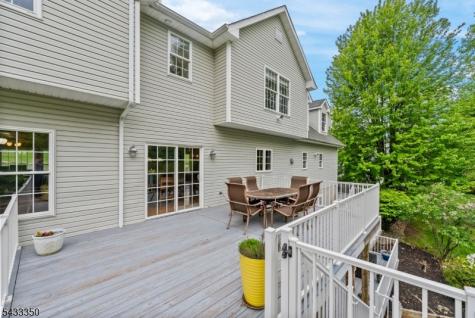 4 Matthew Drive Byram NJ 07871