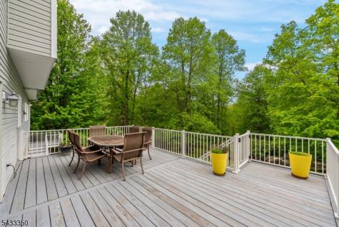 4 Matthew Drive Byram NJ 07871