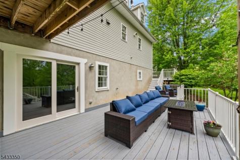 4 Matthew Drive Byram NJ 07871
