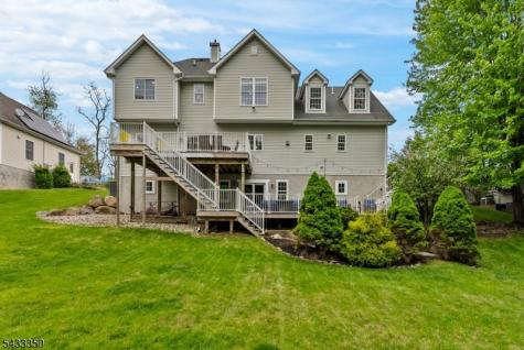 4 Matthew Drive Byram NJ 07871