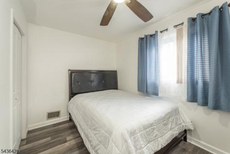 11 Hansen Street Lodi NJ 07644