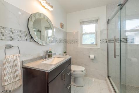 11 Hansen Street Lodi NJ 07644