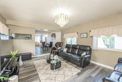11 Hansen Street Lodi NJ 07644
