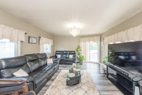 11 Hansen Street Lodi NJ 07644