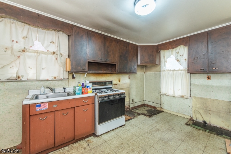 481 Jefferson Avenue Rahway NJ 07065