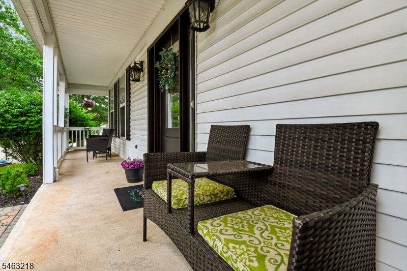 36 Bluebird Way Raritan NJ 08869
