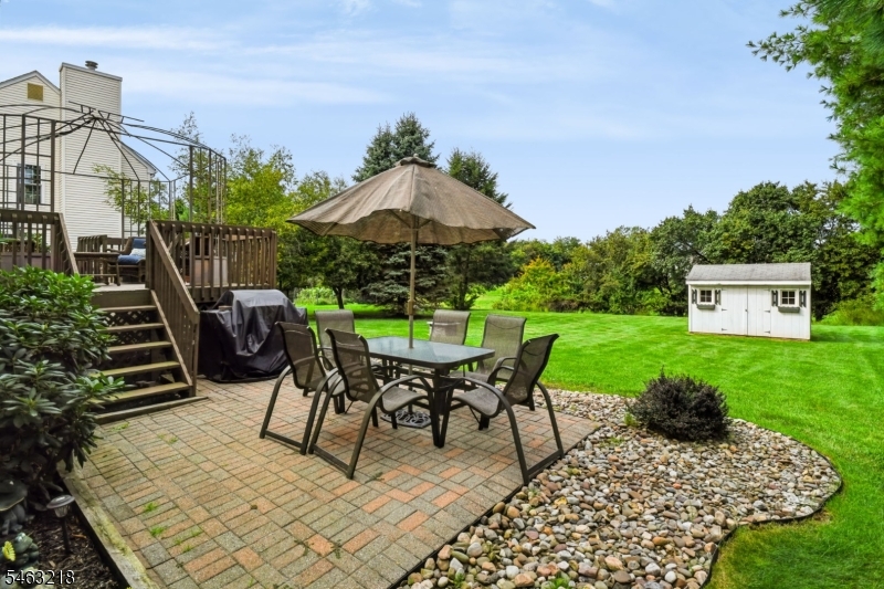 36 Bluebird Way Raritan NJ 08869