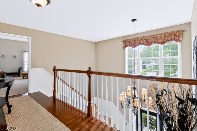 36 Bluebird Way Raritan NJ 08869