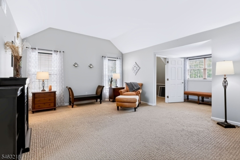 36 Bluebird Way Raritan NJ 08869