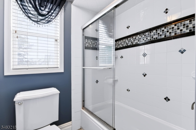 36 Bluebird Way Raritan NJ 08869