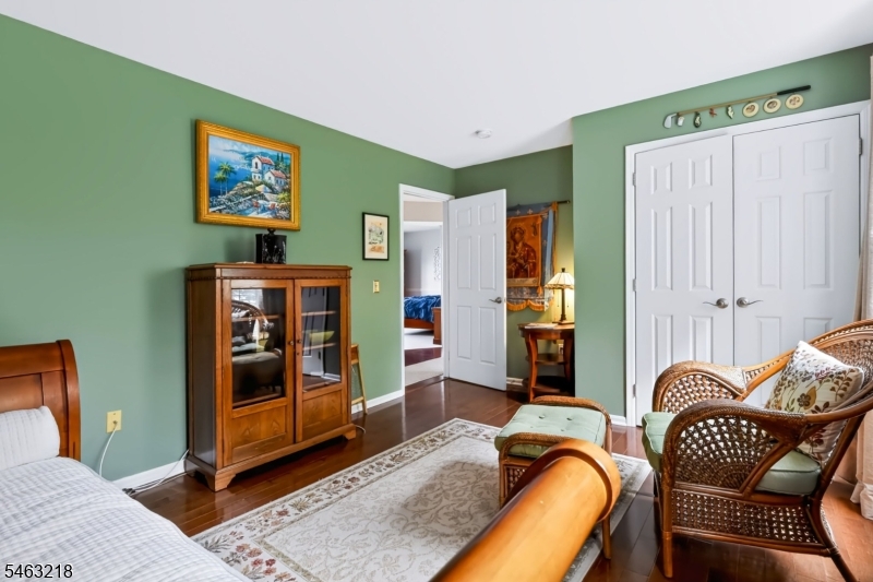 36 Bluebird Way Raritan NJ 08869